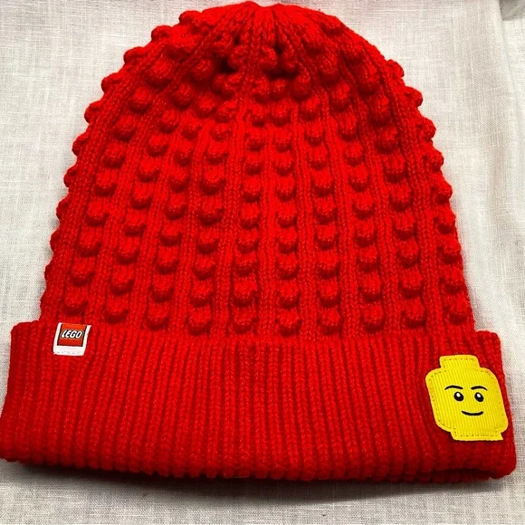 LEGO MINIFIGURE PATCH UNISEX WINTER KNIT BEANIE HAT ONE SIZE COLOR: RED